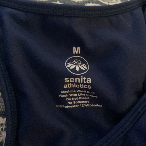 EUC. Senita Stow and Go sports bra Medium - Picture 6 of 11